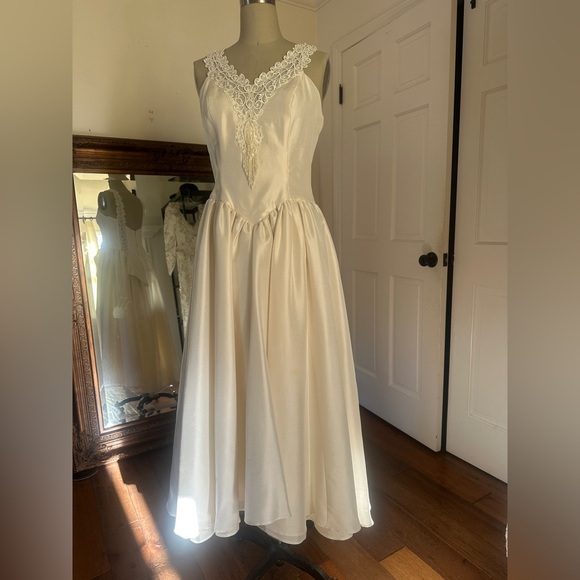 Vintage drop waist cream wedding dress Vintage drop waist cream wedding dress